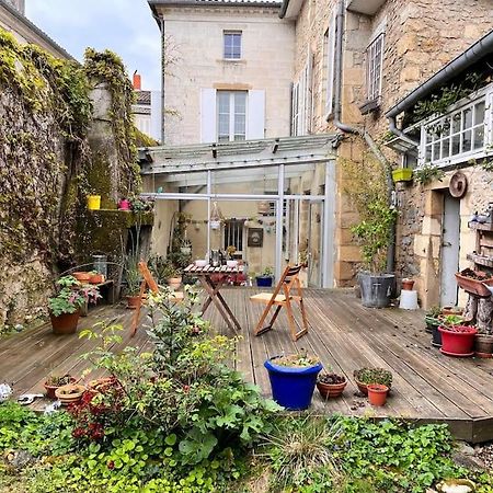 Grande Chambre Chez L'Artiste-Peintre La Réole Exterior foto